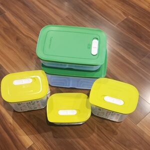 Tupperware Fruit And Vegetable Storage Containers Bundle